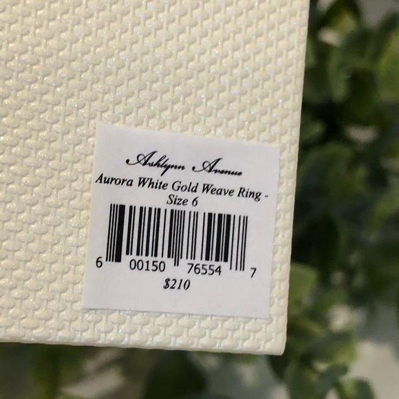 Ashlynn Avenue Aurora White Gold Weave Ring size 6 - Picture 6 of 8